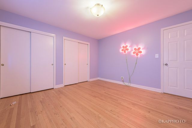 5942 W Addison Street 1, Chicago, IL 60634