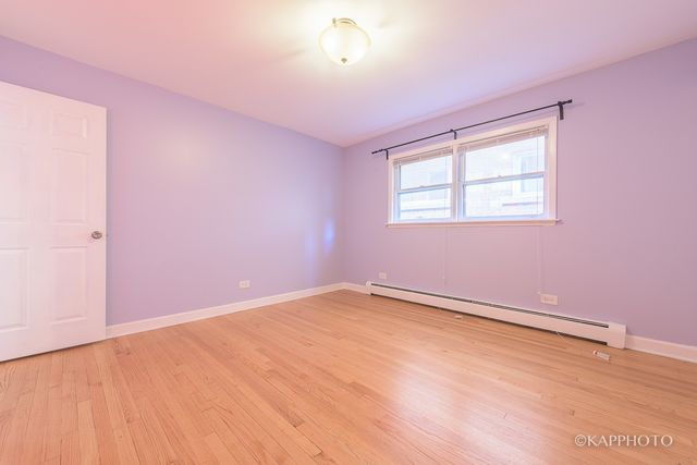5942 W Addison Street 1, Chicago, IL 60634