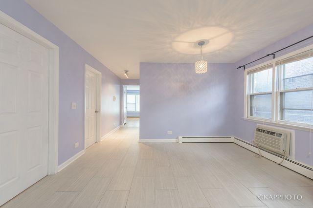 5942 W Addison Street 1, Chicago, IL 60634