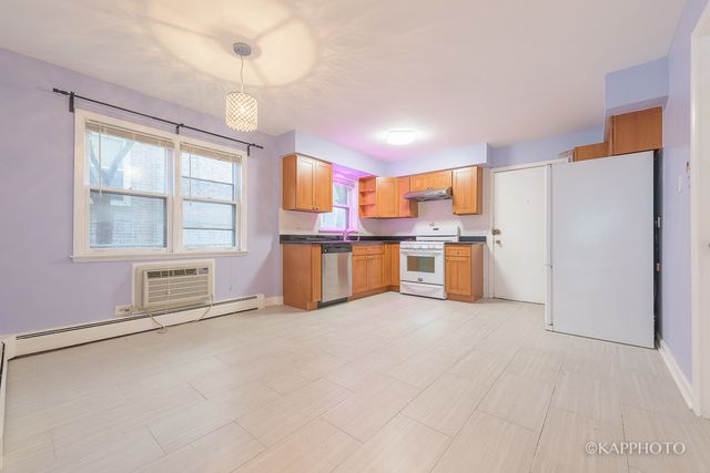 5942 W Addison Street 1, Chicago, IL 60634