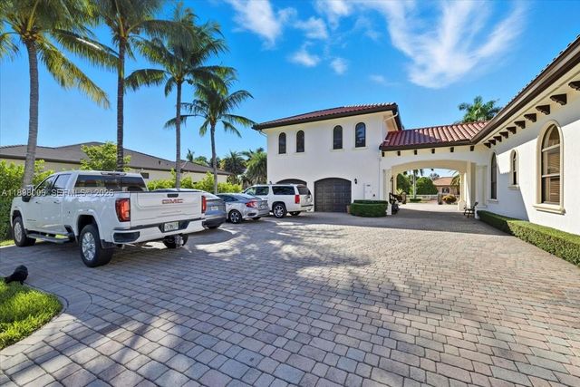 10181 NW 131st Street, Hialeah Gardens, FL 33018