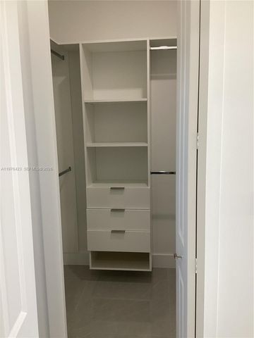 1120 NE 32nd LN, Cape Coral, FL 33990