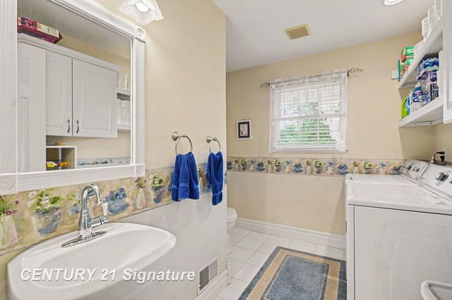 4470 Meadow Creek Court, Saginaw Twp, MI 48603