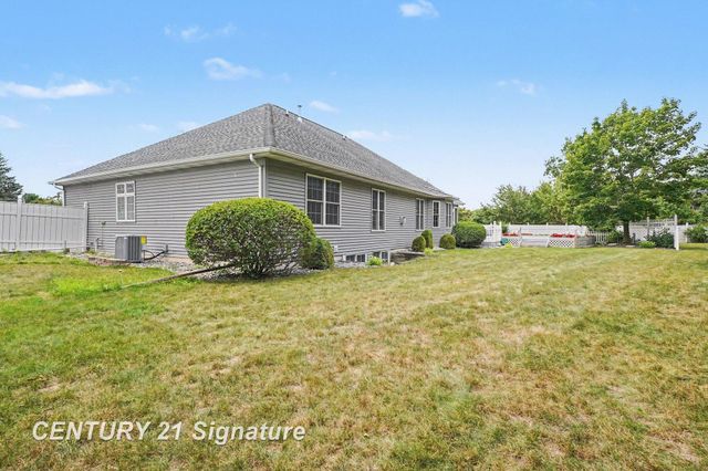 4470 Meadow Creek Court, Saginaw Twp, MI 48603