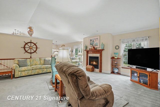 4470 Meadow Creek Court, Saginaw Twp, MI 48603