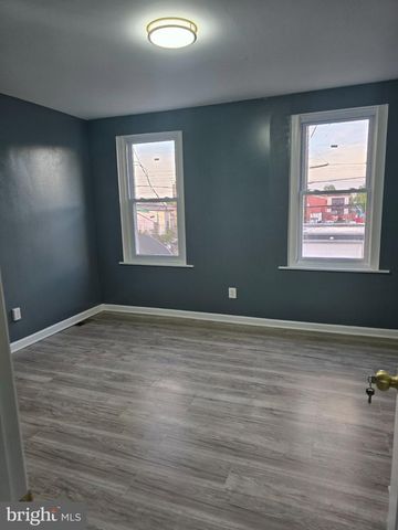 211 SPRUCE ST, Darby, PA 19023