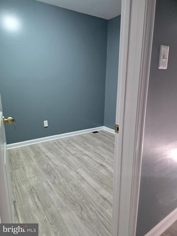 211 SPRUCE ST, Darby, PA 19023