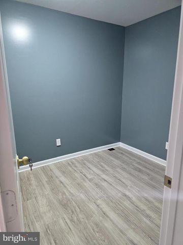 211 SPRUCE ST, Darby, PA 19023