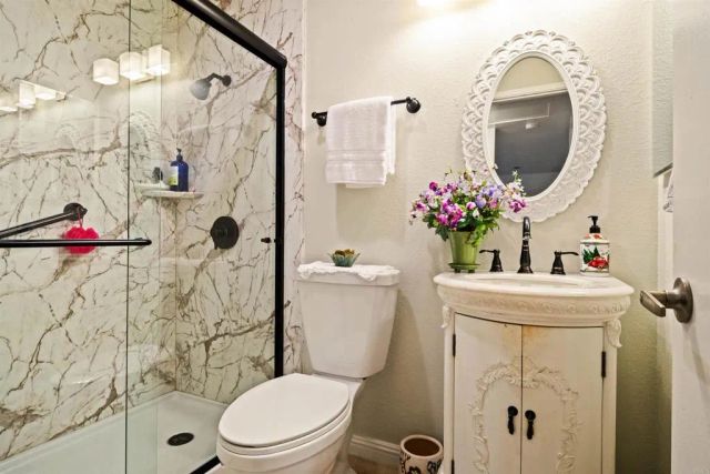 363 Orwell, Encinitas, CA 92024