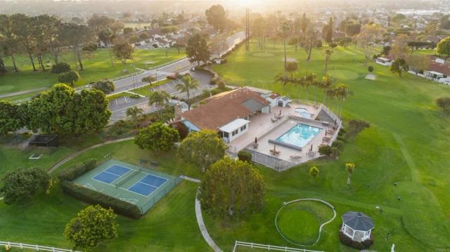 363 Orwell, Encinitas, CA 92024