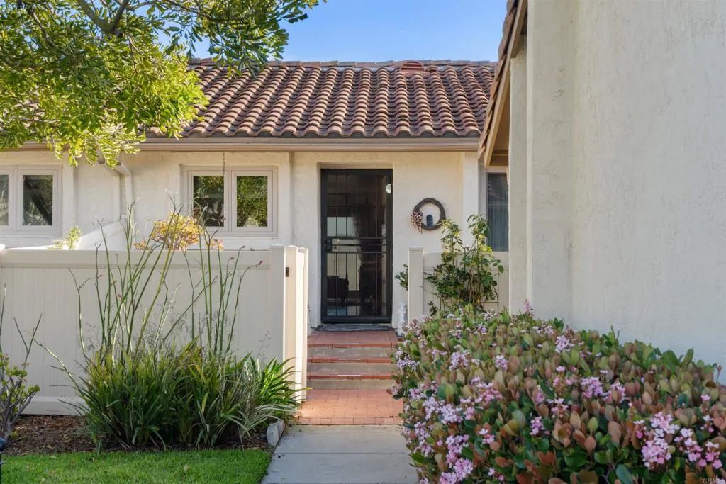 363 Orwell, Encinitas, CA 92024