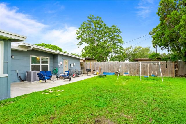3910 Lincoln St, Corpus Christi, TX 78415