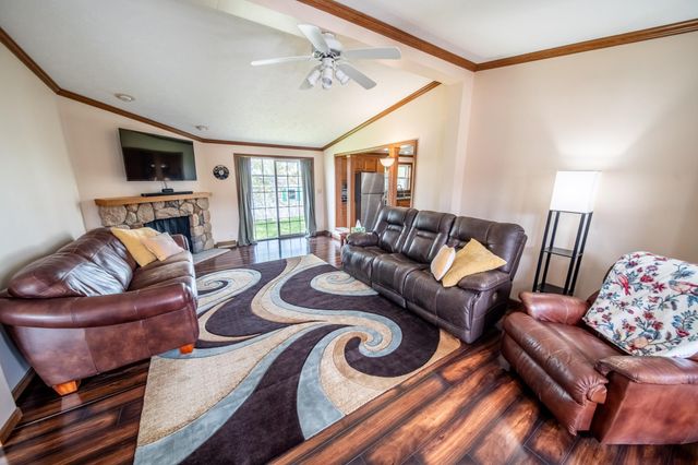 505 Peony St SE, Rochester, MN 55904