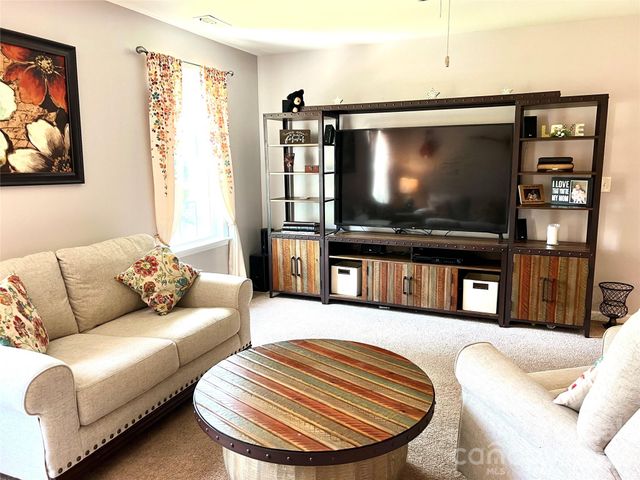 1106 Brookdale Lane, Stanley, NC 28164