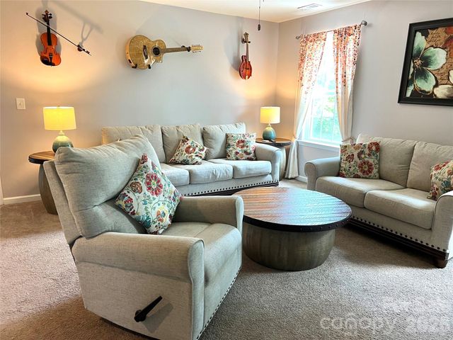 1106 Brookdale Lane, Stanley, NC 28164