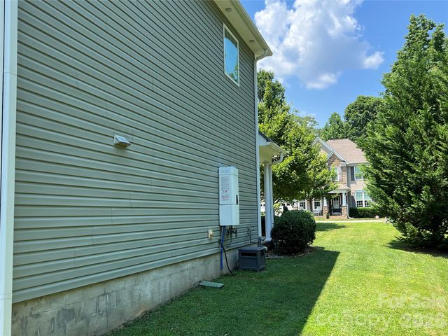 1106 Brookdale Lane, Stanley, NC 28164