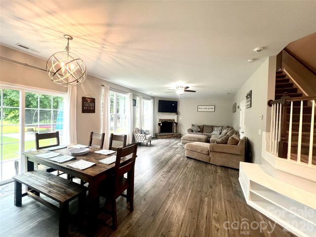 1106 Brookdale Lane, Stanley, NC 28164