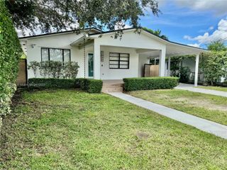 7030 SW 87th Ct, Miami, FL 33173