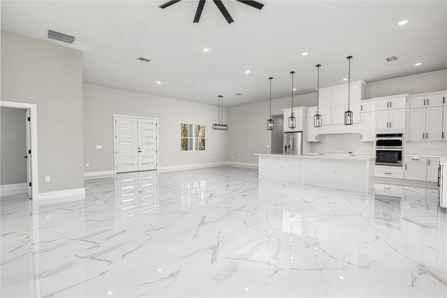 30626 QUINCE AVENUE, Eustis, FL 32736