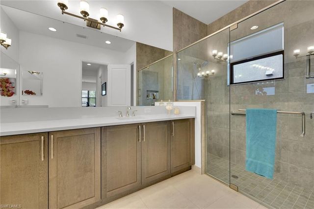 20337 Fair Oak LN, Estero, FL 33928