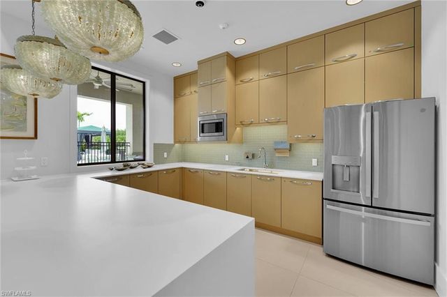 20337 Fair Oak LN, Estero, FL 33928
