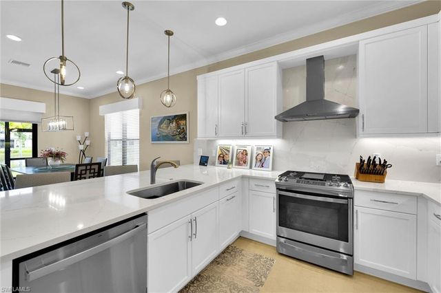 20337 Fair Oak LN, Estero, FL 33928