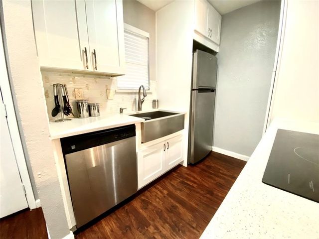 8110 Skillman Street 2031, Dallas, TX 75231