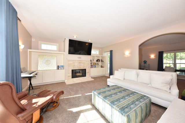 5255 W Princeton DRIVE, Franklin, WI 53132