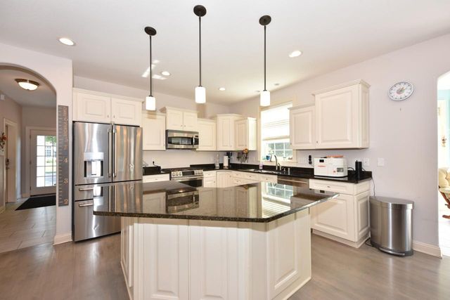 5255 W Princeton DRIVE, Franklin, WI 53132