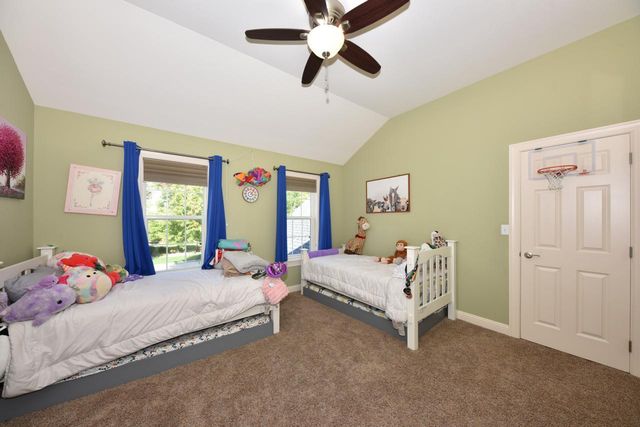 5255 W Princeton DRIVE, Franklin, WI 53132