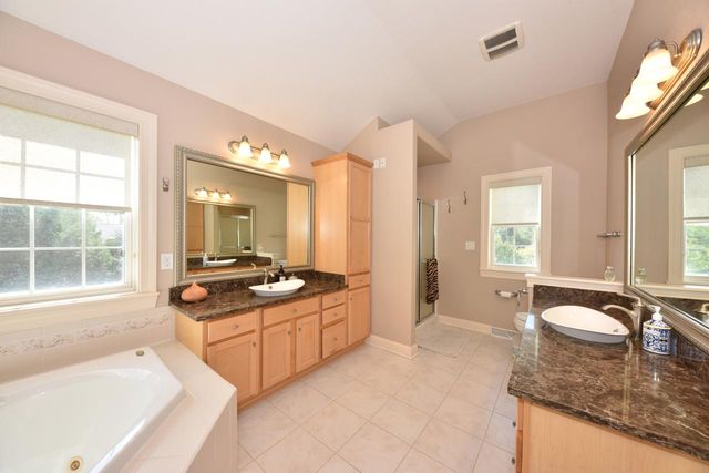 5255 W Princeton DRIVE, Franklin, WI 53132