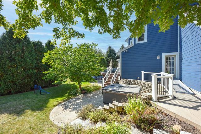 5255 W Princeton DRIVE, Franklin, WI 53132