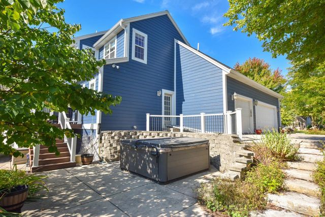 5255 W Princeton DRIVE, Franklin, WI 53132