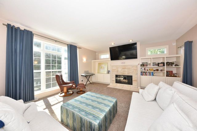 5255 W Princeton DRIVE, Franklin, WI 53132