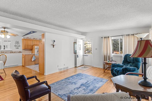 1103 ROSEBUD RD, Cheyenne, WY 82001