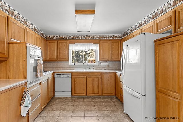 1103 ROSEBUD RD, Cheyenne, WY 82001
