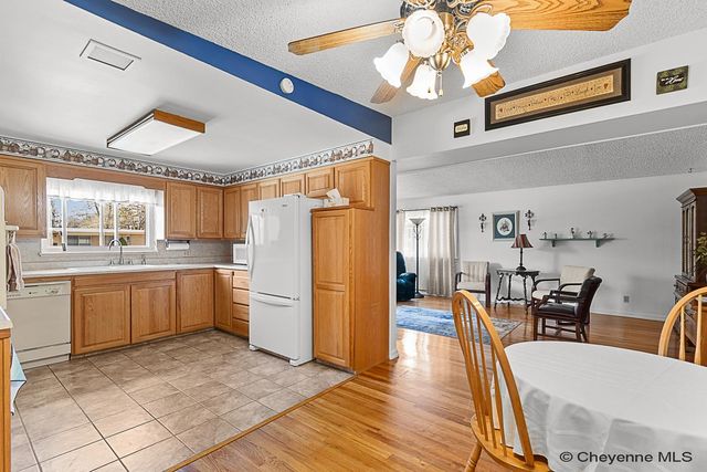 1103 ROSEBUD RD, Cheyenne, WY 82001