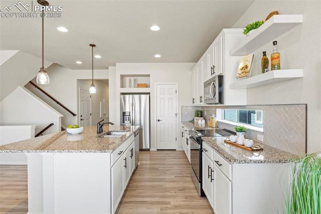 6407 Armdale Heights, Colorado Springs, CO 80927