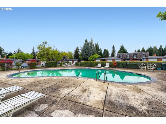 19785 Nw ROCK CREEK Dr, Portland, OR 97229