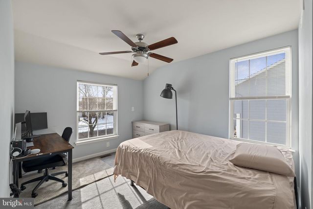 25 LAMP POST LN, Somerdale, NJ 08083