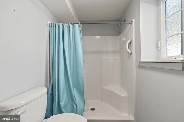 25 LAMP POST LN, Somerdale, NJ 08083