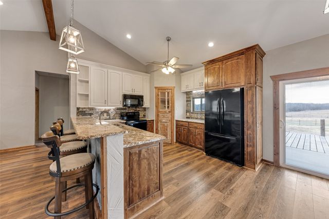 5302 N State Highway 37, Winnsboro, TX 75494