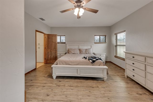 5302 N State Highway 37, Winnsboro, TX 75494