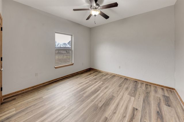 5302 N State Highway 37, Winnsboro, TX 75494