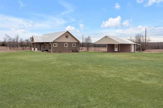 5302 N State Highway 37, Winnsboro, TX 75494