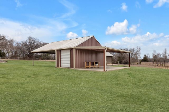 5302 N State Highway 37, Winnsboro, TX 75494