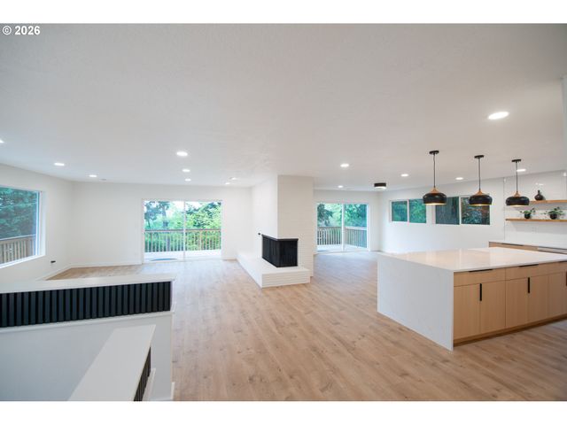 12350 Sw 64TH Ave, Portland, OR 97219
