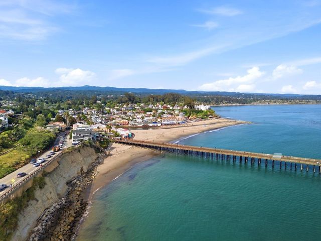 306 El Salto Drive, Capitola, CA 95010