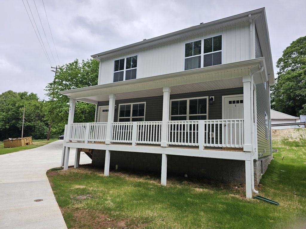 841 Cumberland dr B, Clarksville, TN 37042