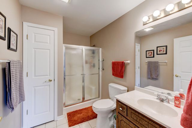 1315 Woodhollow Court, Schererville, IN 46375